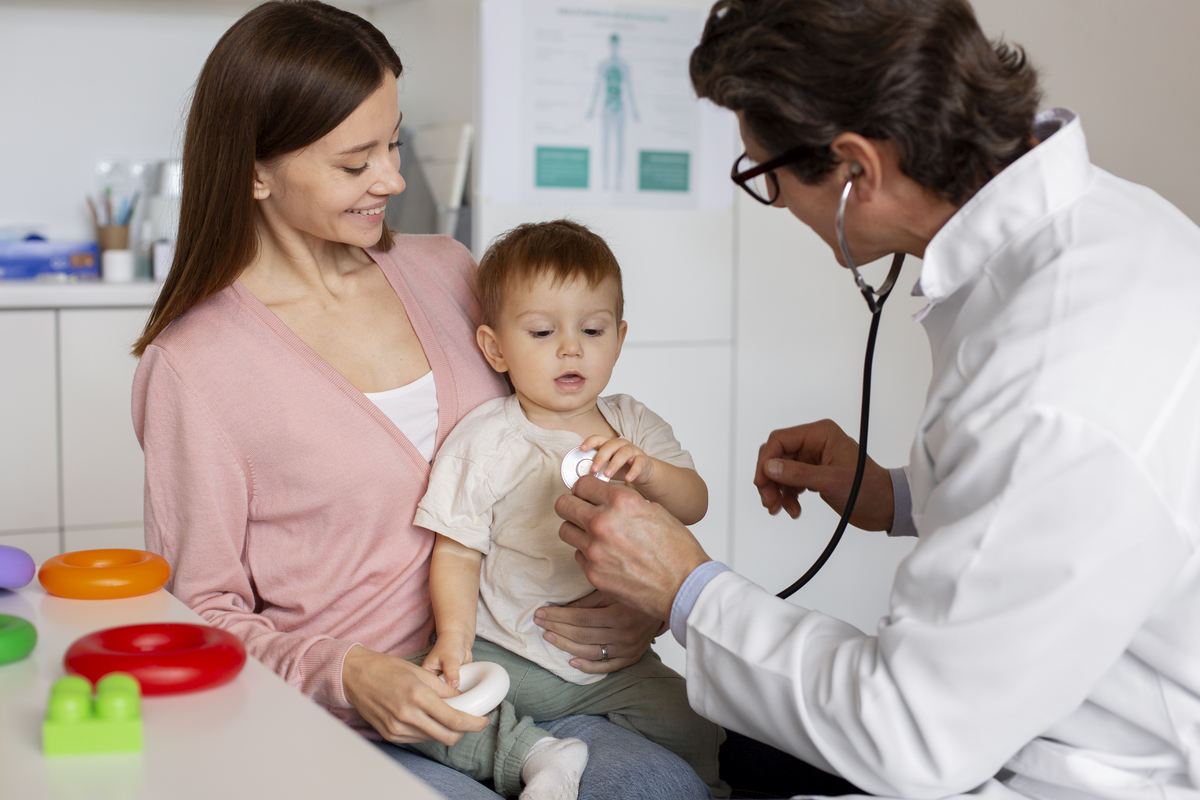 Прививки для детей: зачем нужна вакцинация